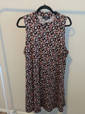 VIBE Black Floral Sleeveless Shift Dress - Soft Fabric - House Dress